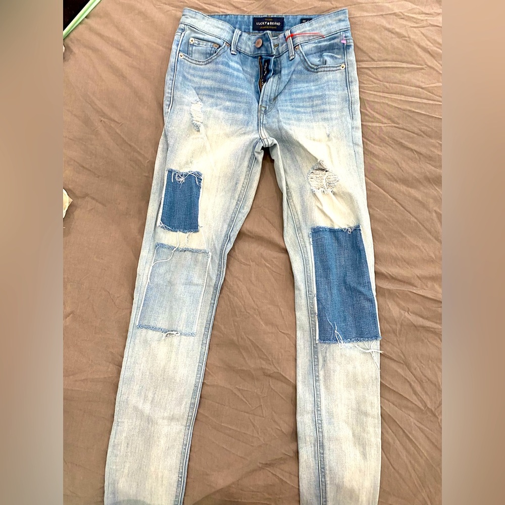 LUCKY BRAND PATCH JEANS